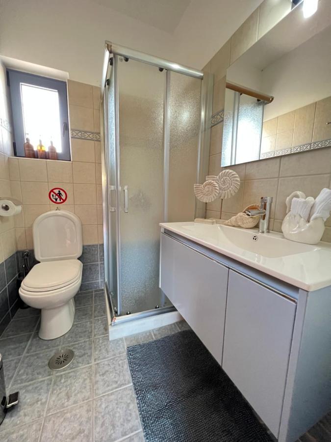 Ostraco Suite 2 Nafpaktos エクステリア 写真